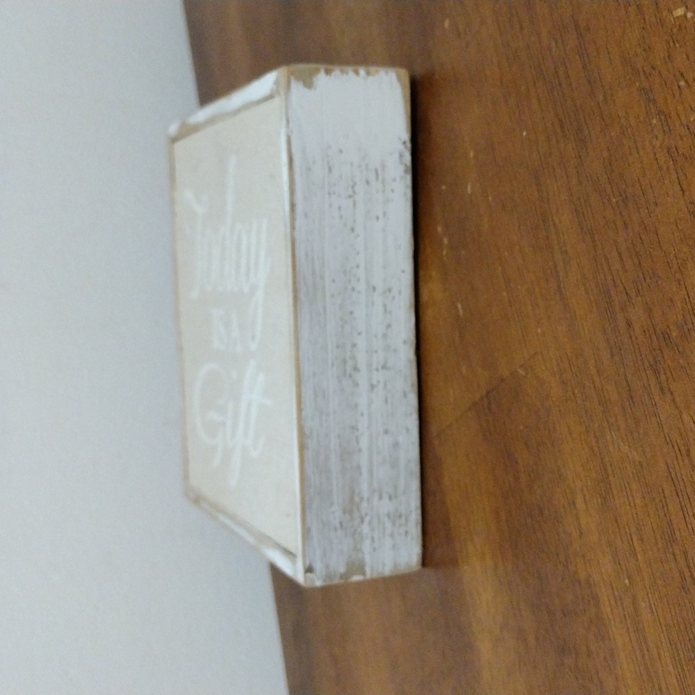 Motivational Wall Decor (White/Tan,Rustic Wooden Box) "Today is a Gift" - Picture 10 of 10